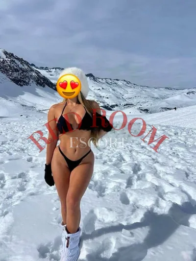Стелла — эскорт Атырау